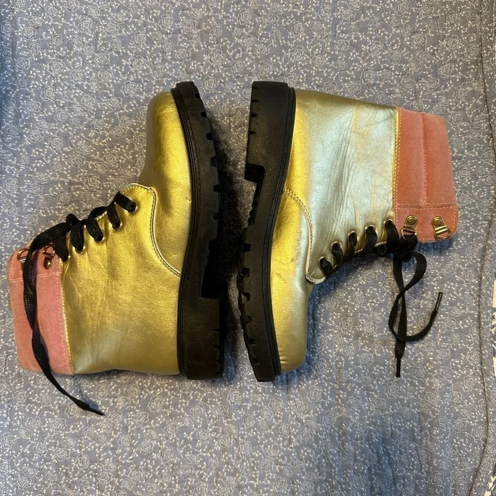 Olivia Miller Girl Gold and Pink Like New Lace Up Boots Size 5
